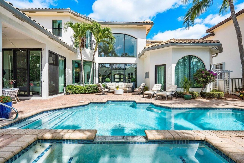 Photo of 6039 Via Venetia S, Delray Beach, FL 33484 (MLS # R10876420)