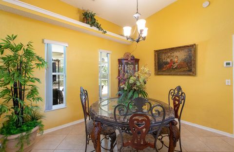 A home in Loxahatchee