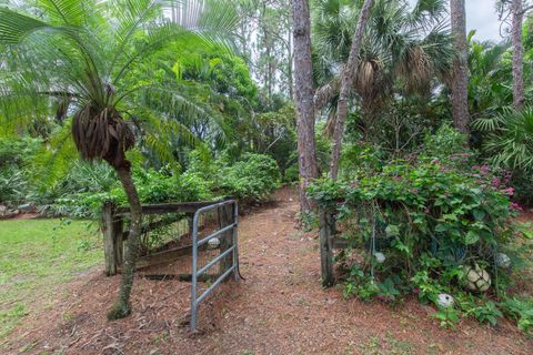 A home in Loxahatchee