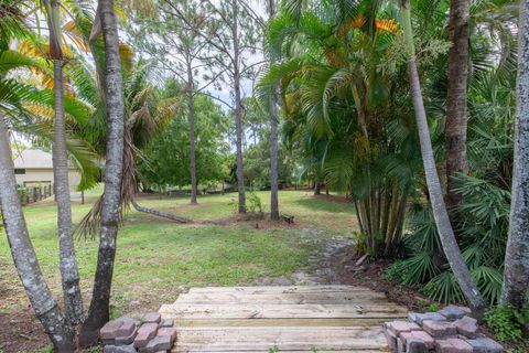 A home in Loxahatchee