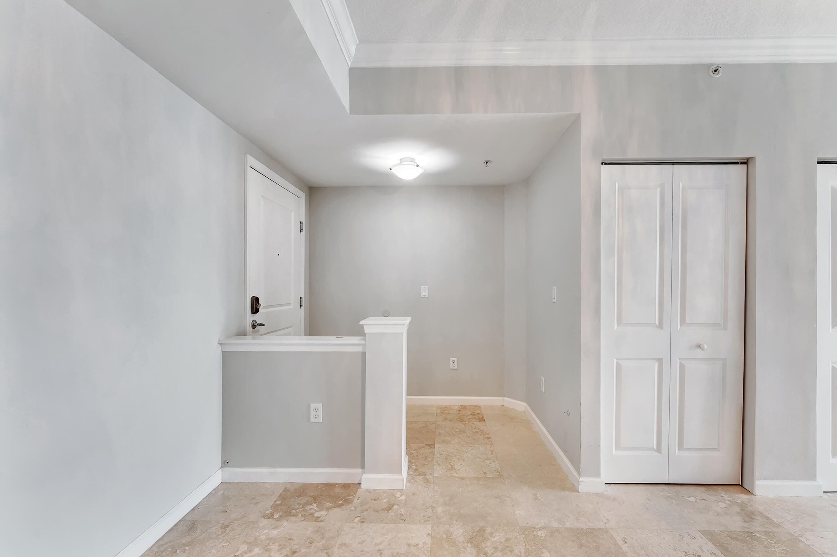 ASTOR CONDO - Residential