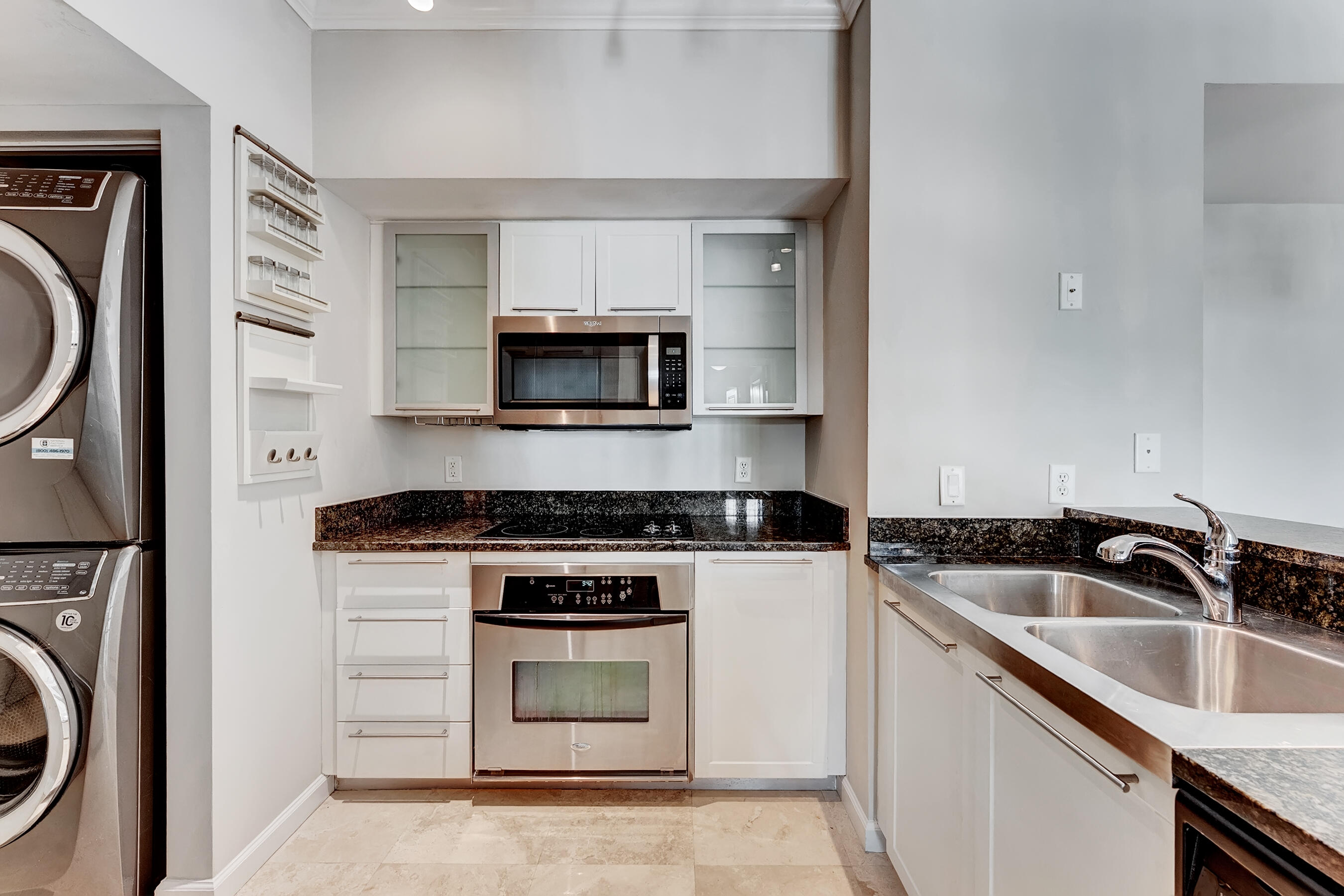 ASTOR CONDO - Residential