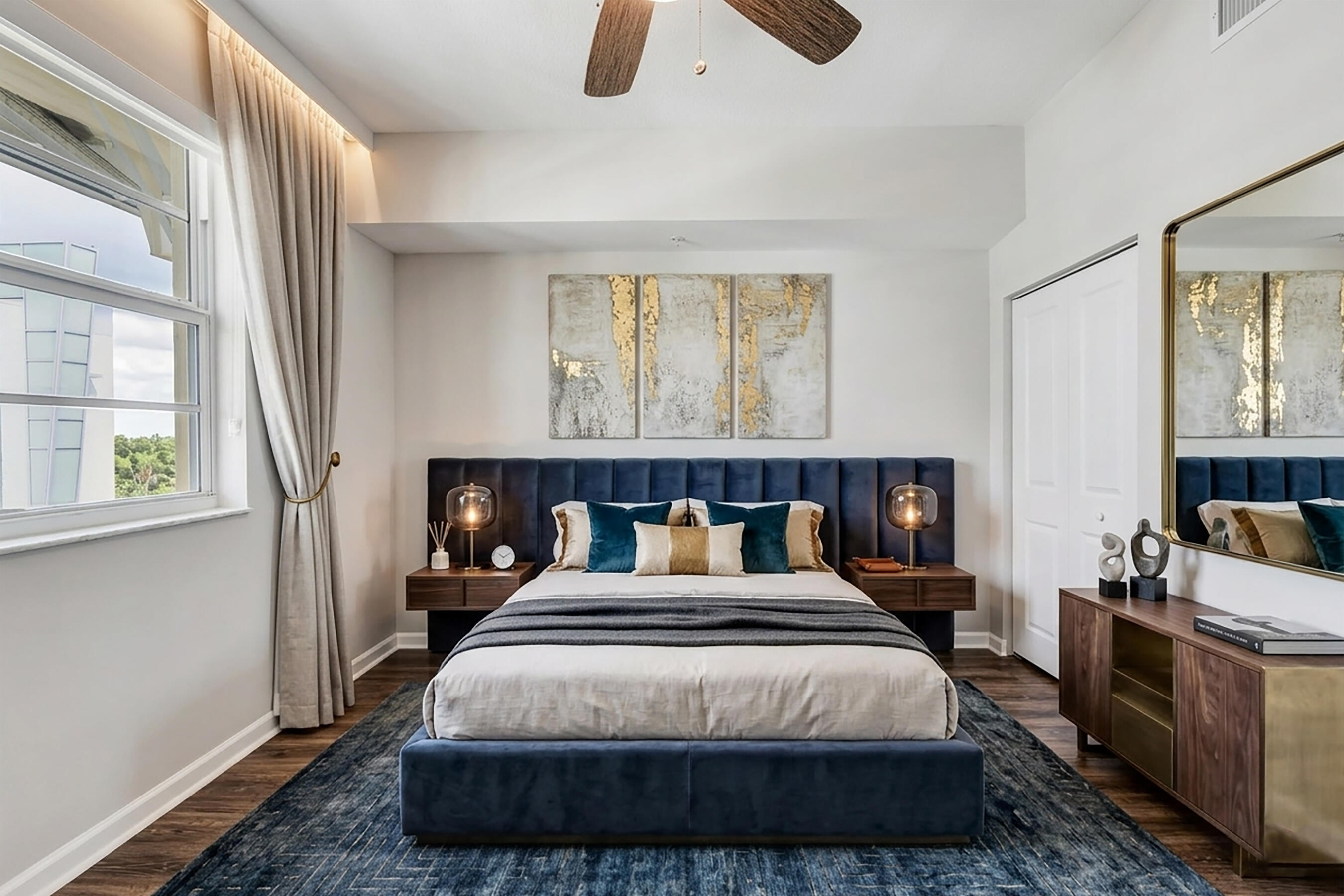 ASTOR CONDO - Residential