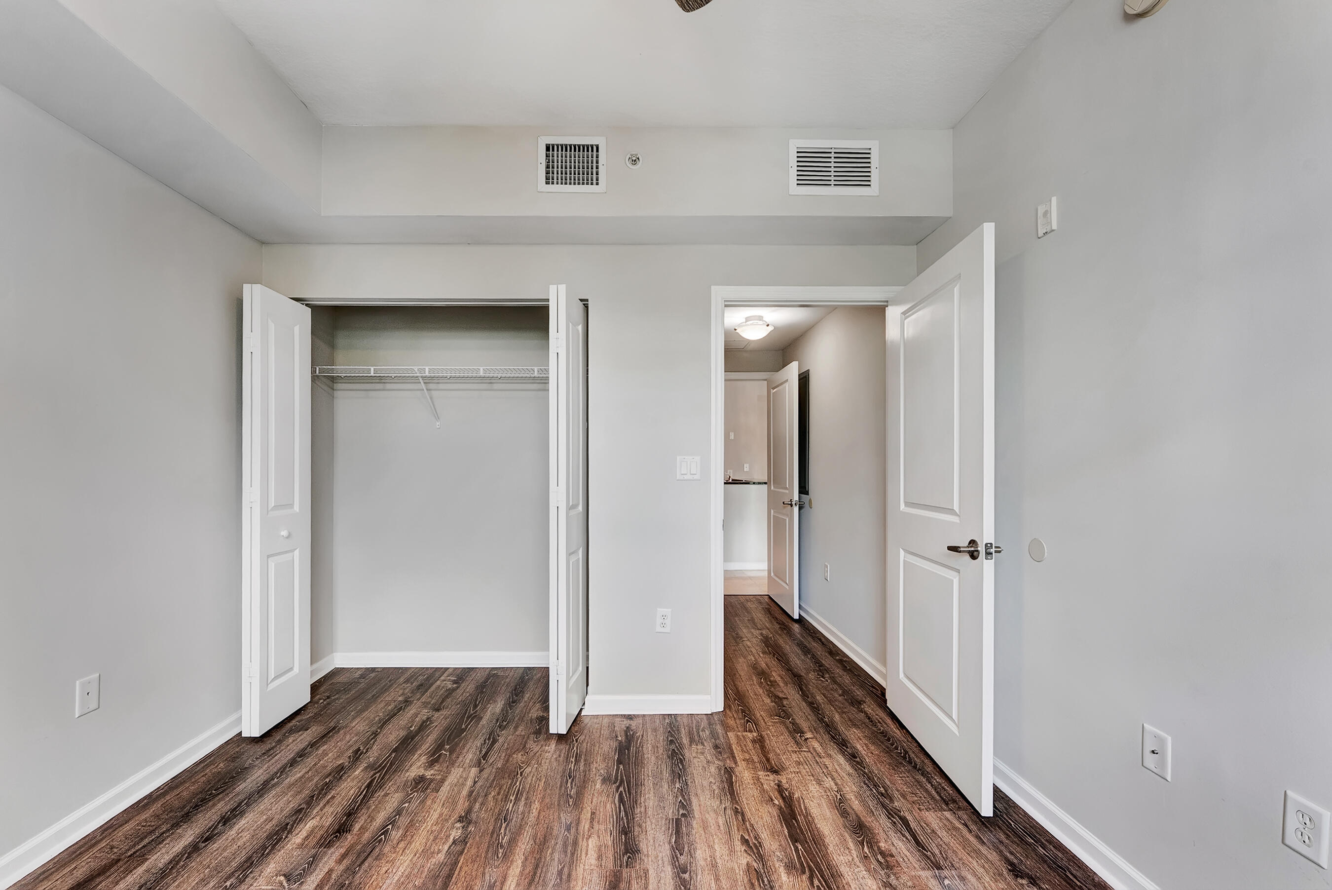 ASTOR CONDO - Residential