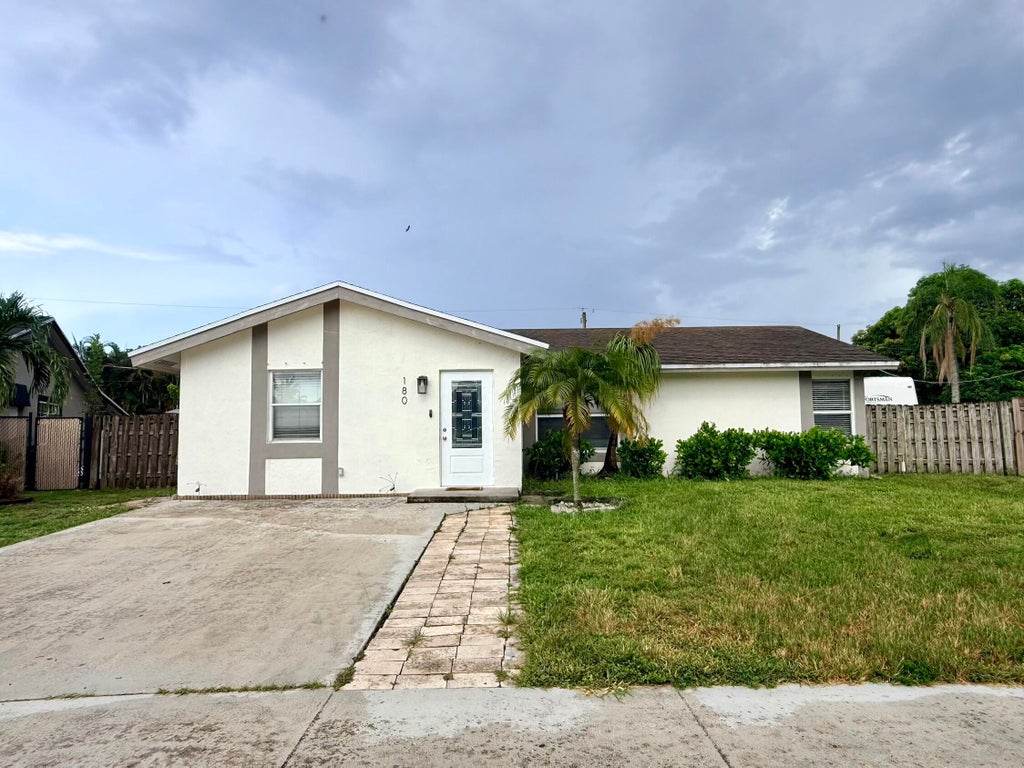 Photo of 180 SW 32ND Terrace, Deerfield Beach, FL 33442 (MLS # B26058052)
