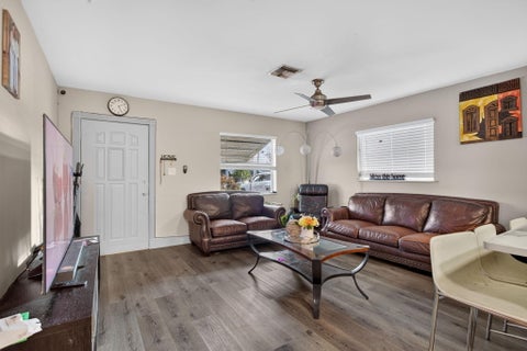 Tiny photo for 5715 GARFIELD Street, Hollywood, FL 33021 (MLS # B26079498)