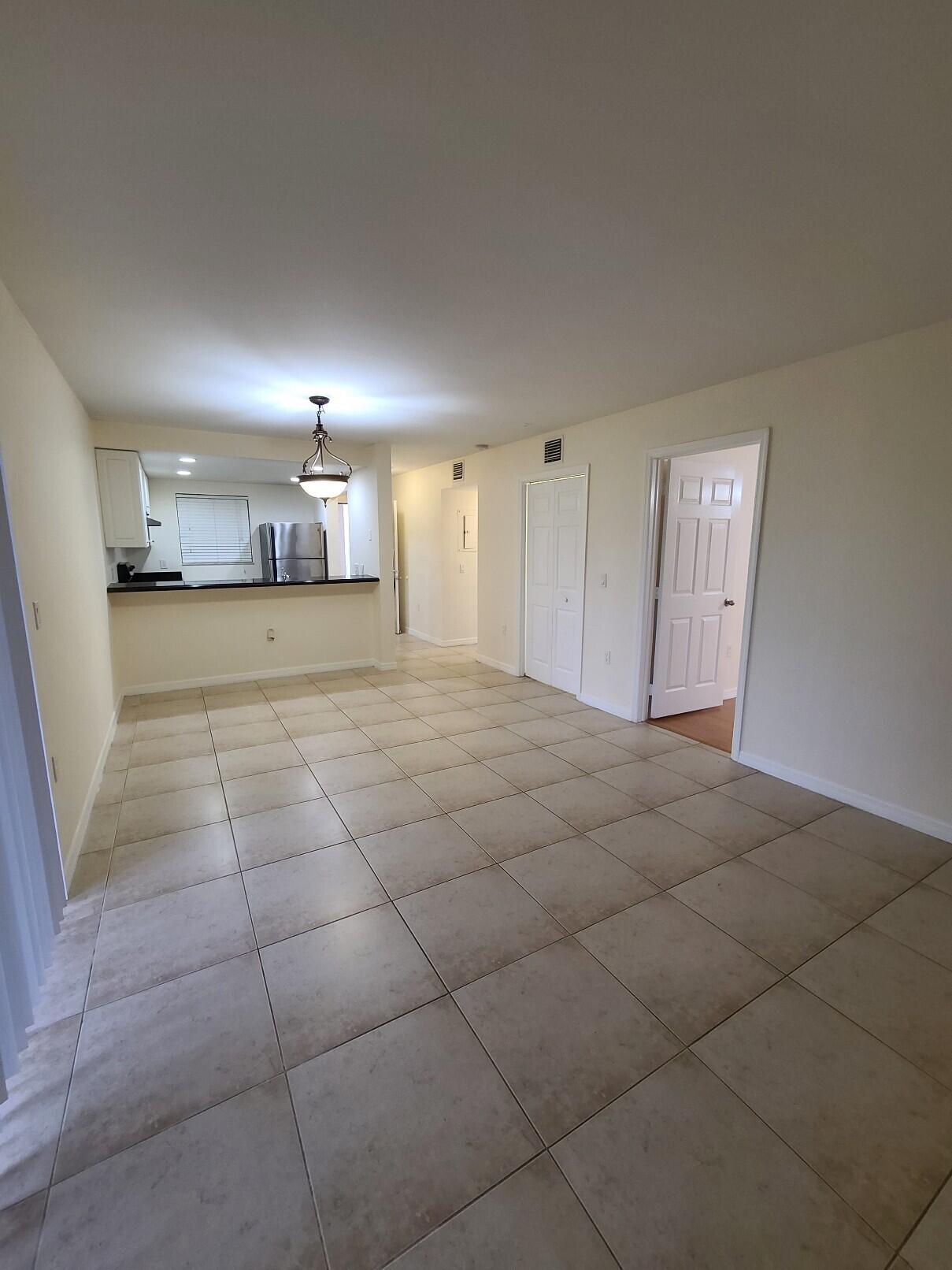 1547 Lake Crystal Drive A