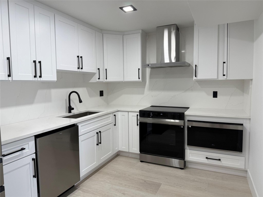 No 38 Palm-Aire Country C - Residential Lease