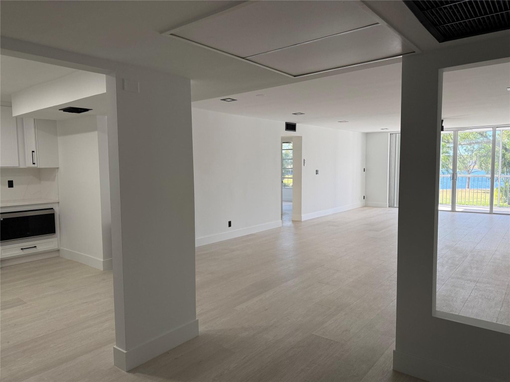 No 38 Palm-Aire Country C - Residential Lease