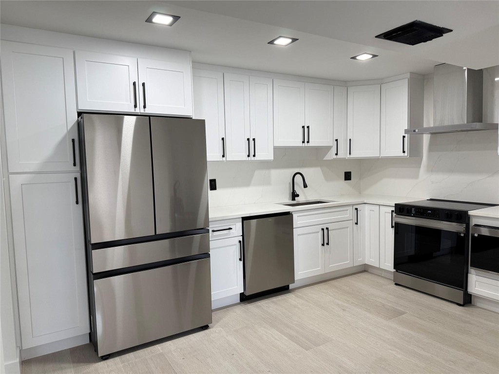 No 38 Palm-Aire Country C - Residential Lease