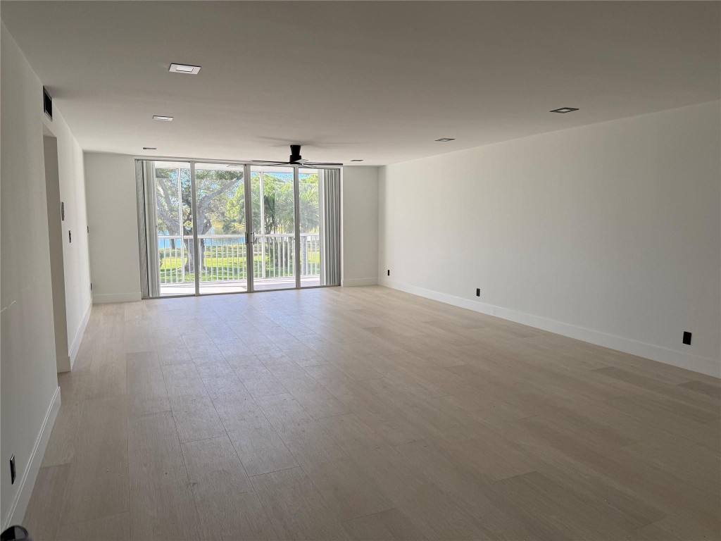 No 38 Palm-Aire Country C - Residential Lease