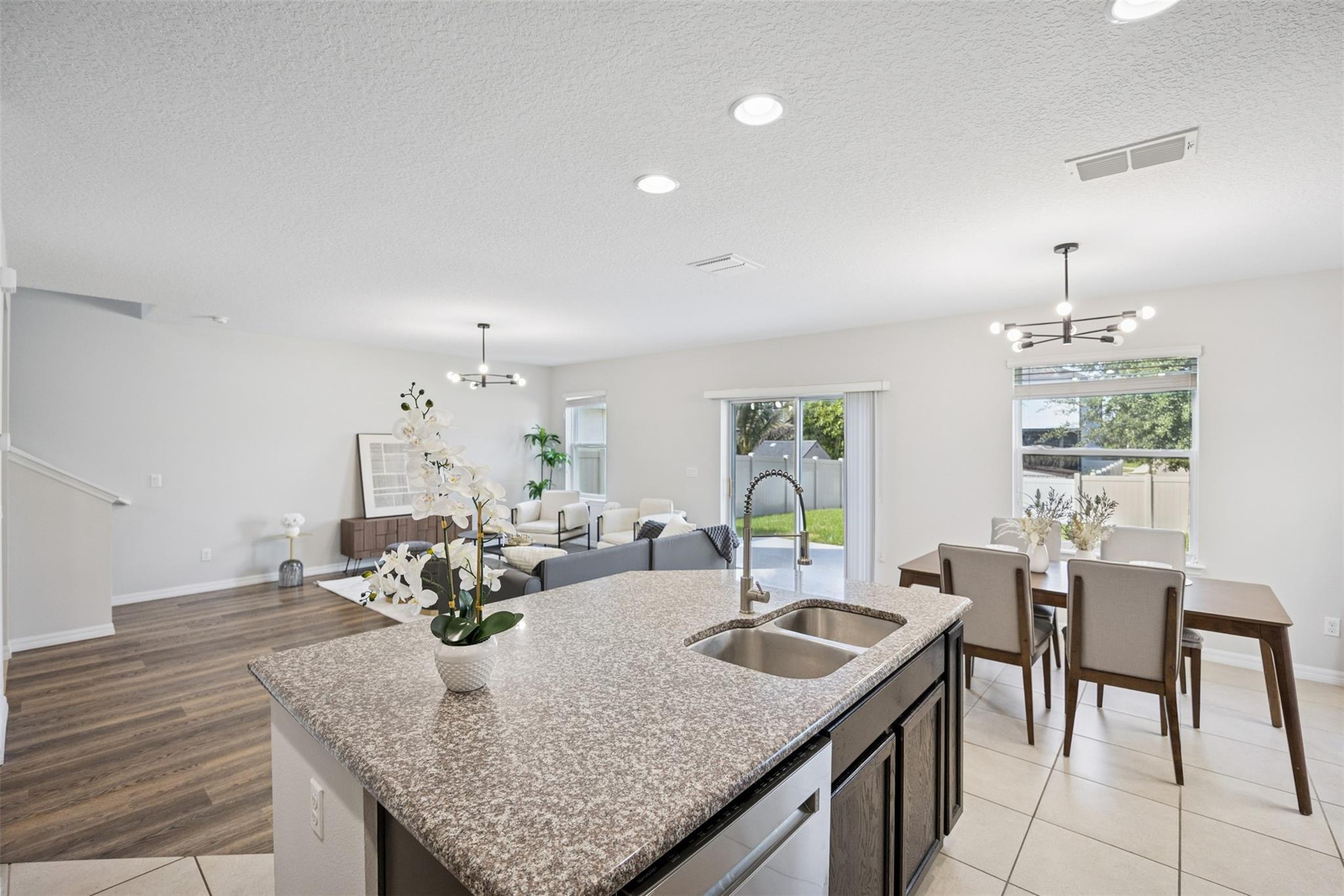 SARATOGA PARK - Residential