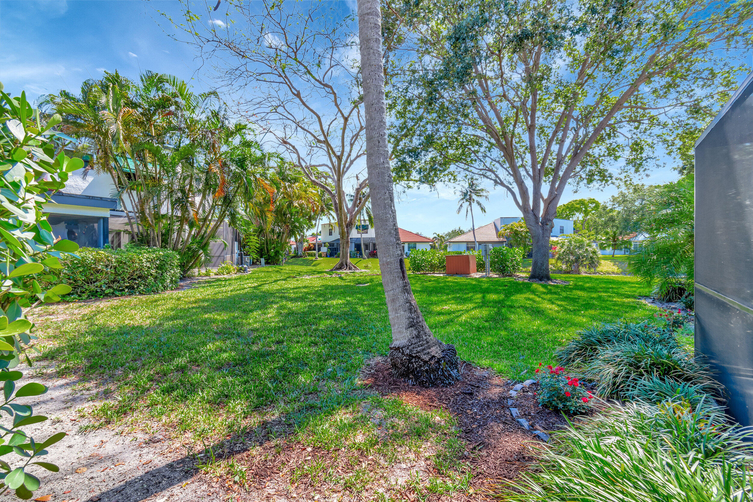 YORKVILLE - Residential