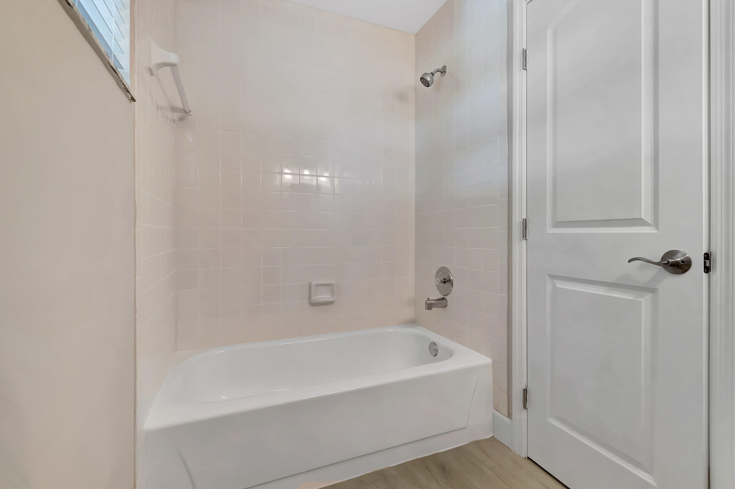 YORKVILLE - Residential