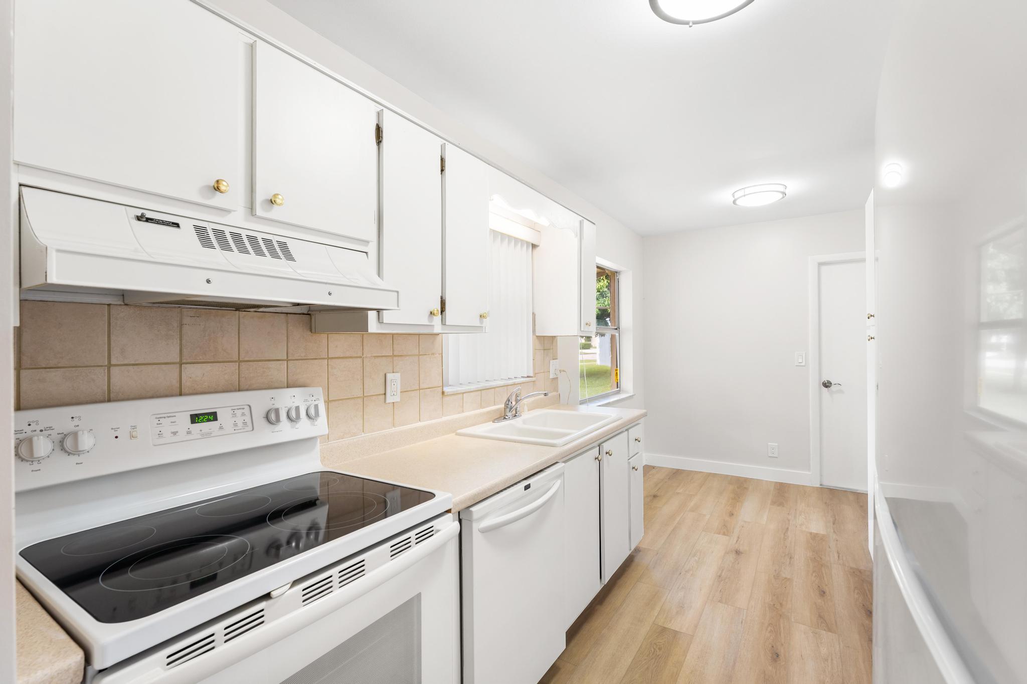 LUCERNE LAKES HOMES VILL I AS - Residential