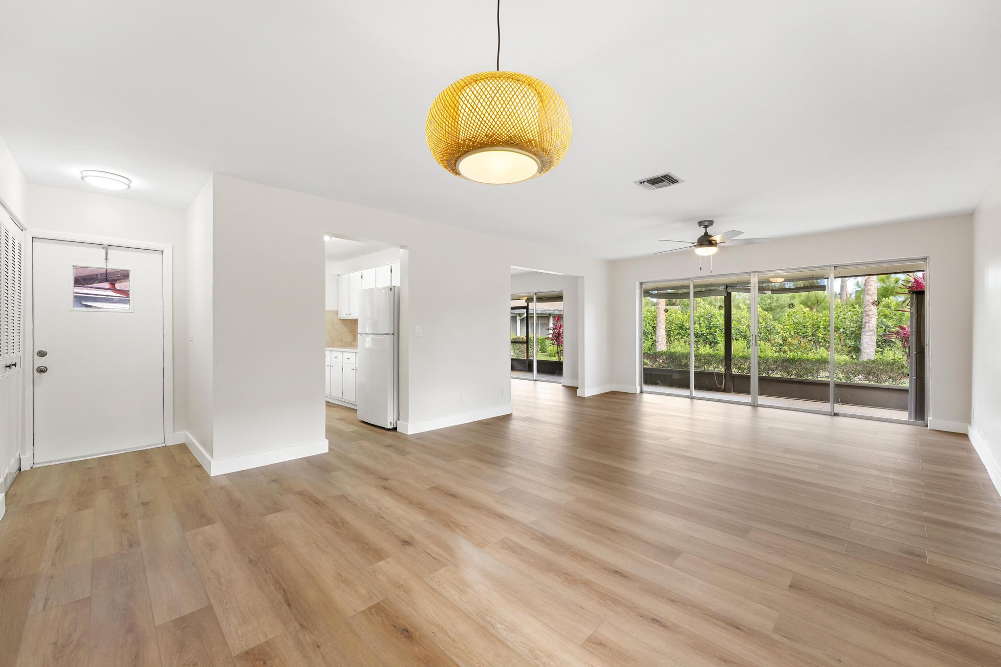 LUCERNE LAKES HOMES VILL I AS - Residential