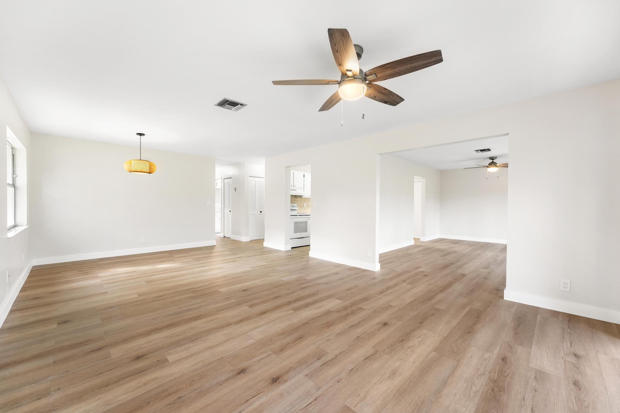 LUCERNE LAKES HOMES VILL I AS - Residential