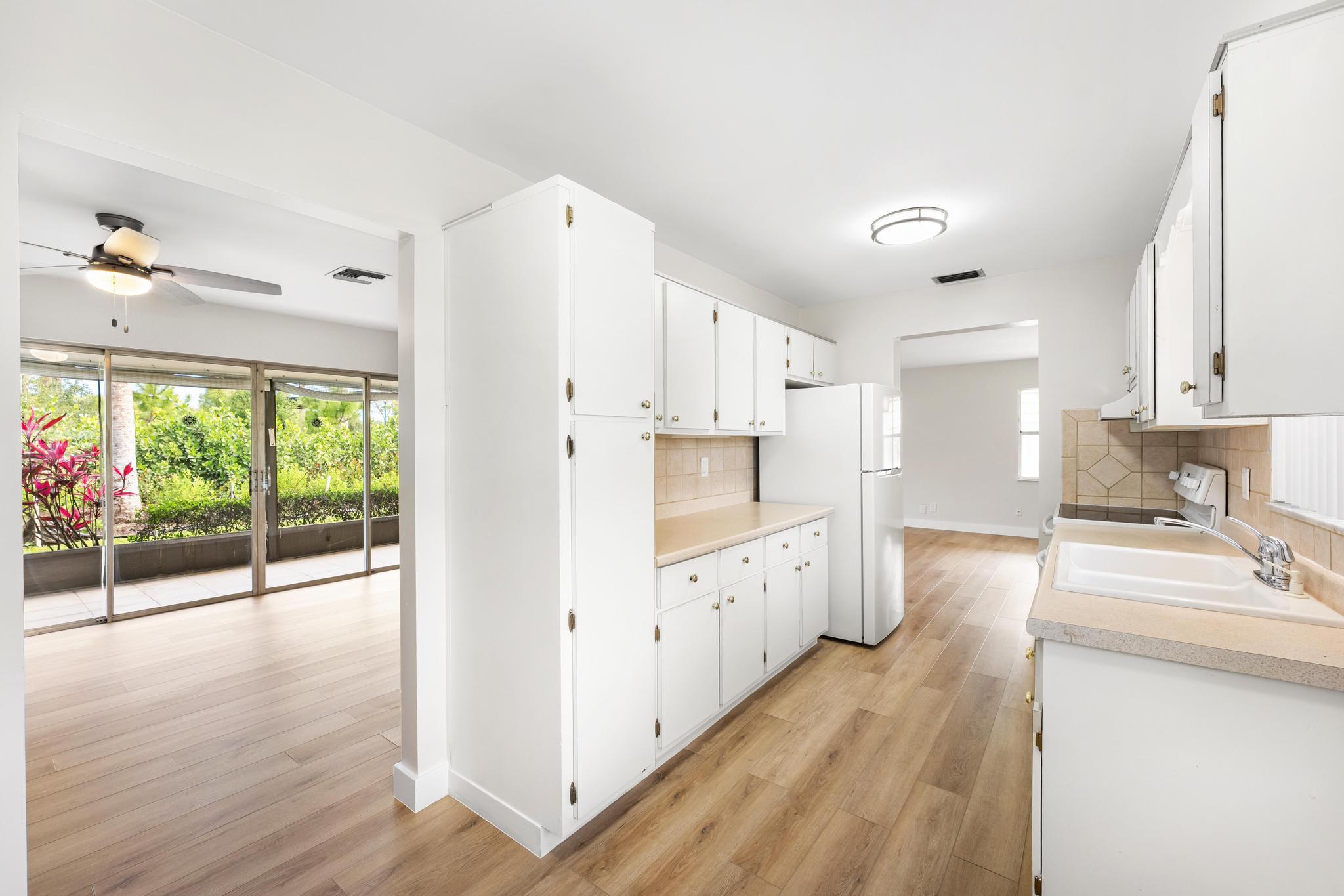 LUCERNE LAKES HOMES VILL I AS - Residential