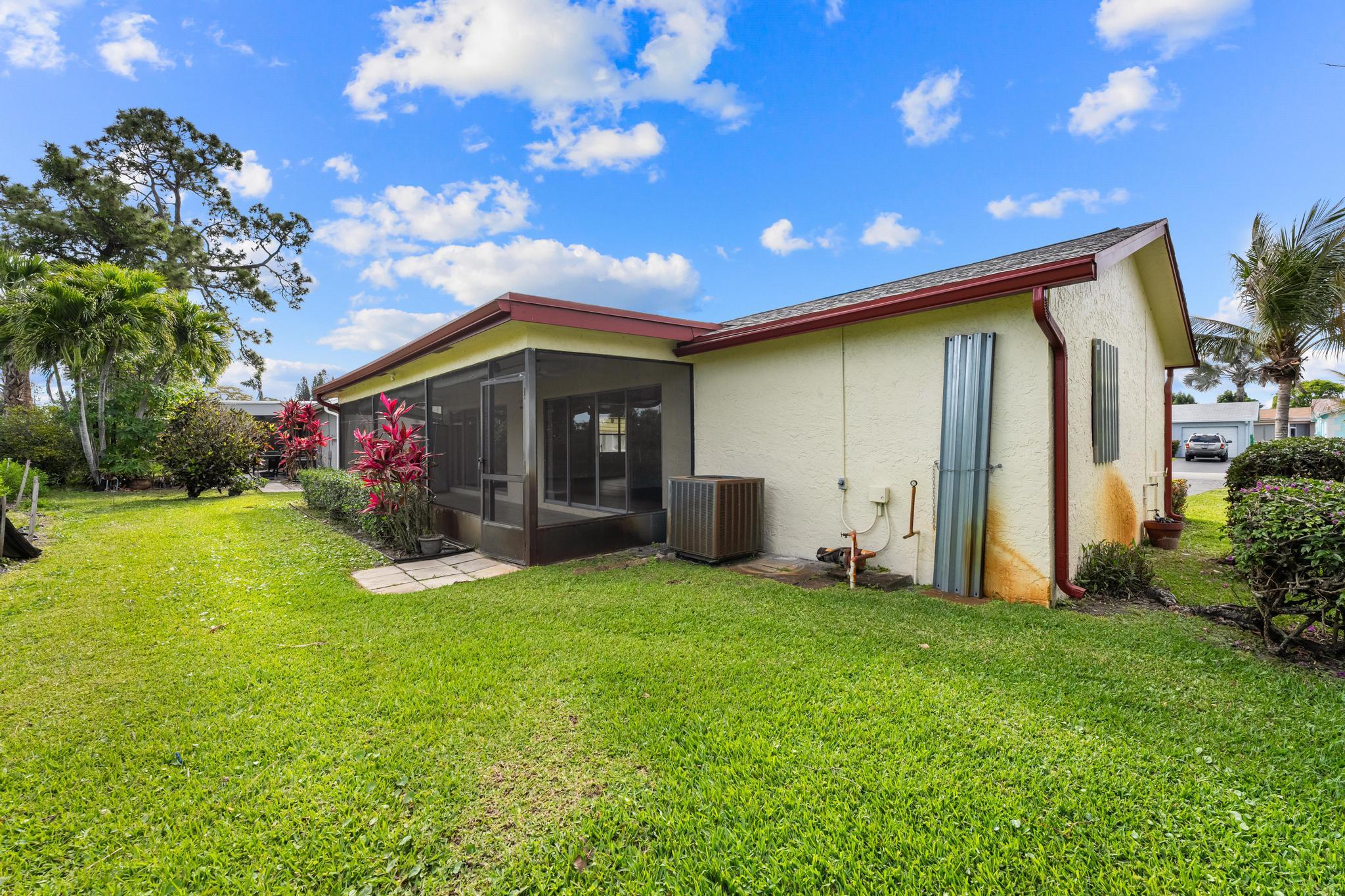 LUCERNE LAKES HOMES VILL I AS - Residential