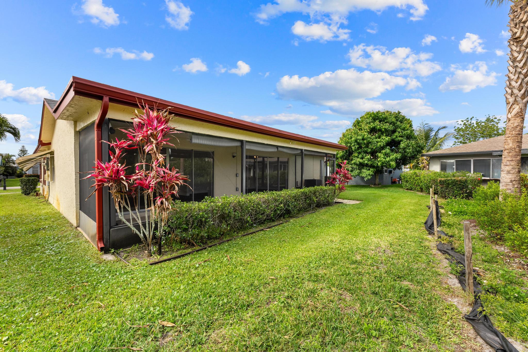 LUCERNE LAKES HOMES VILL I AS - Residential