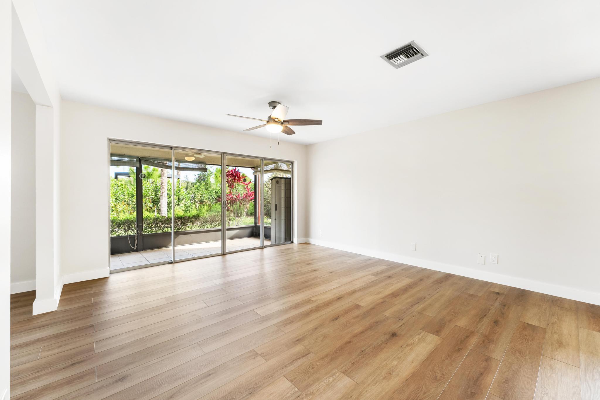 LUCERNE LAKES HOMES VILL I AS - Residential