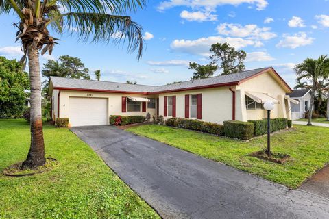 7281 N Pine Park Dr N Lake Worth FL 33467