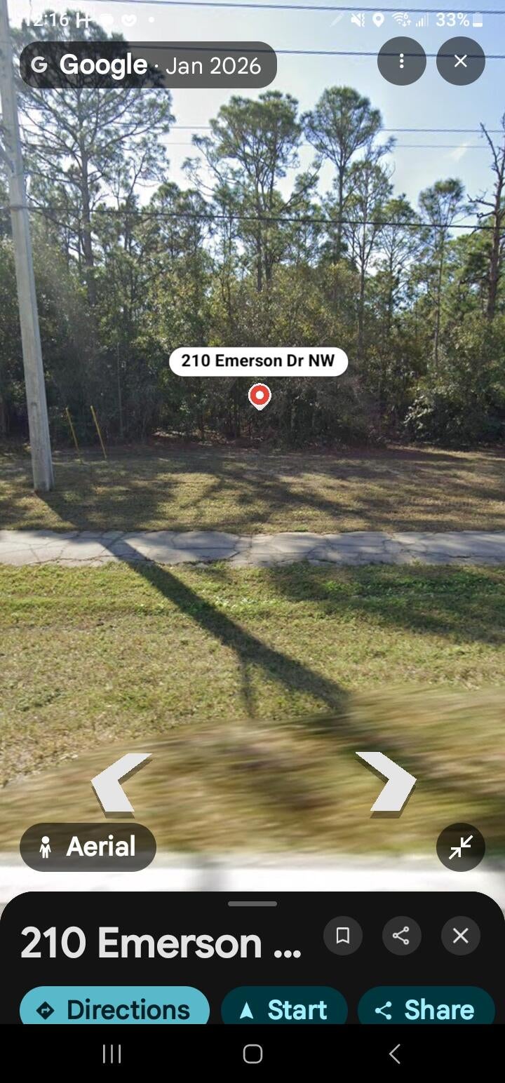 210 NW EMERSON Drive NW