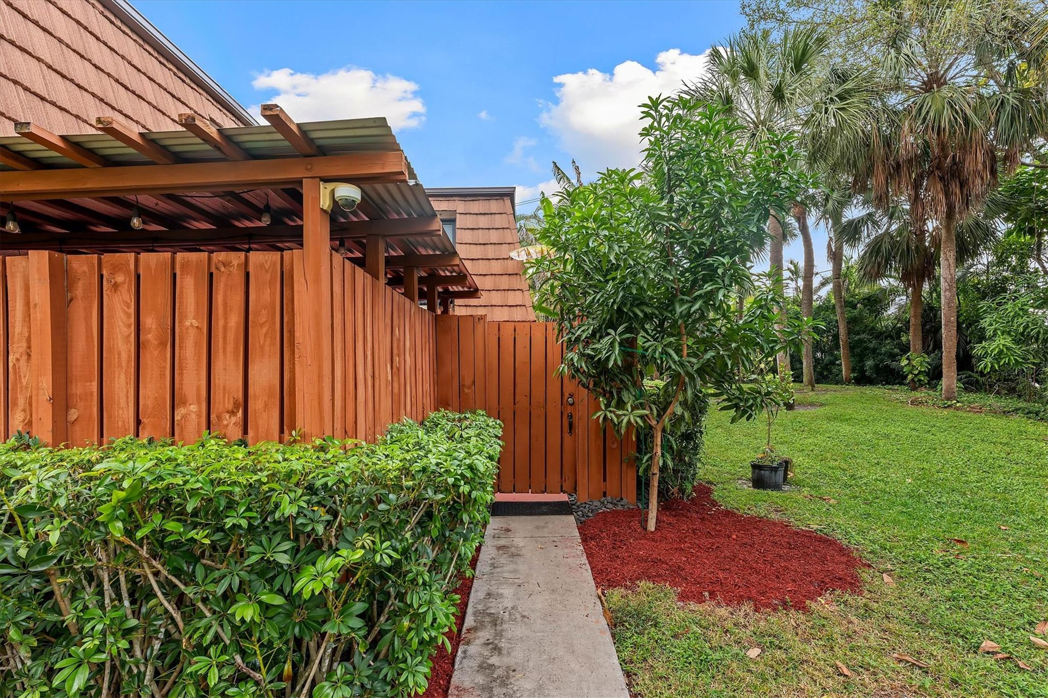 PINE ISLAND RIDGE SECTION - Residential