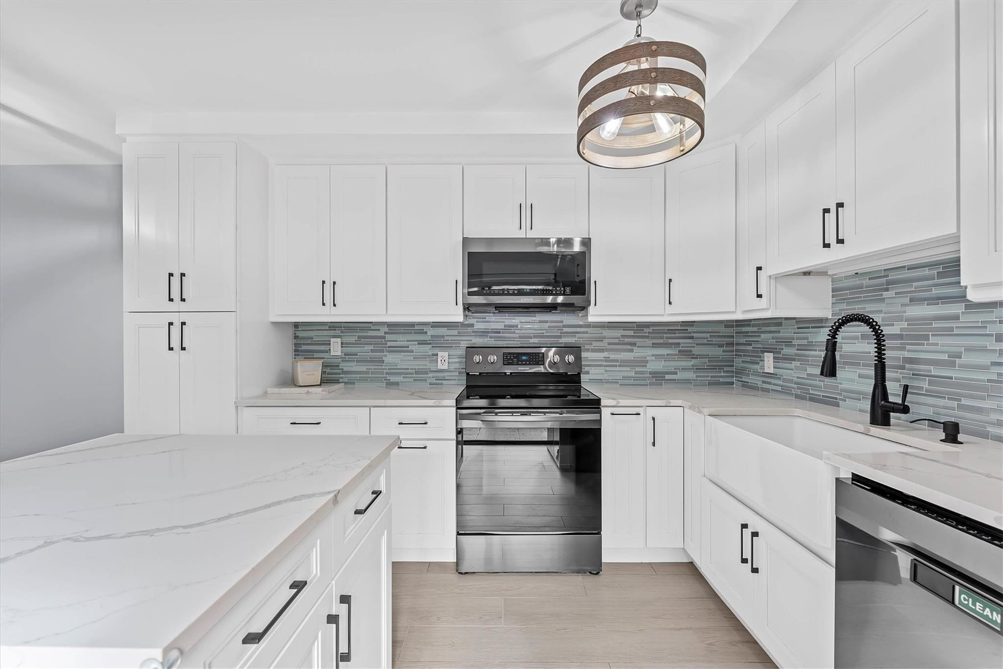 PINE ISLAND RIDGE SECTION - Residential