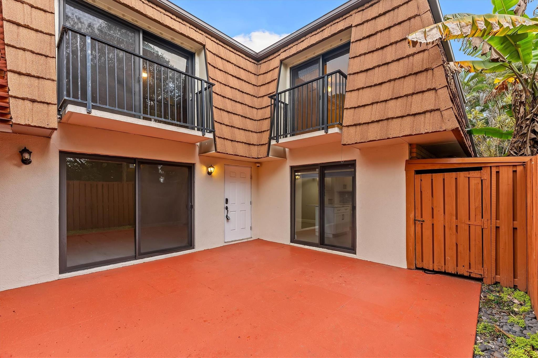 PINE ISLAND RIDGE SECTION - Residential