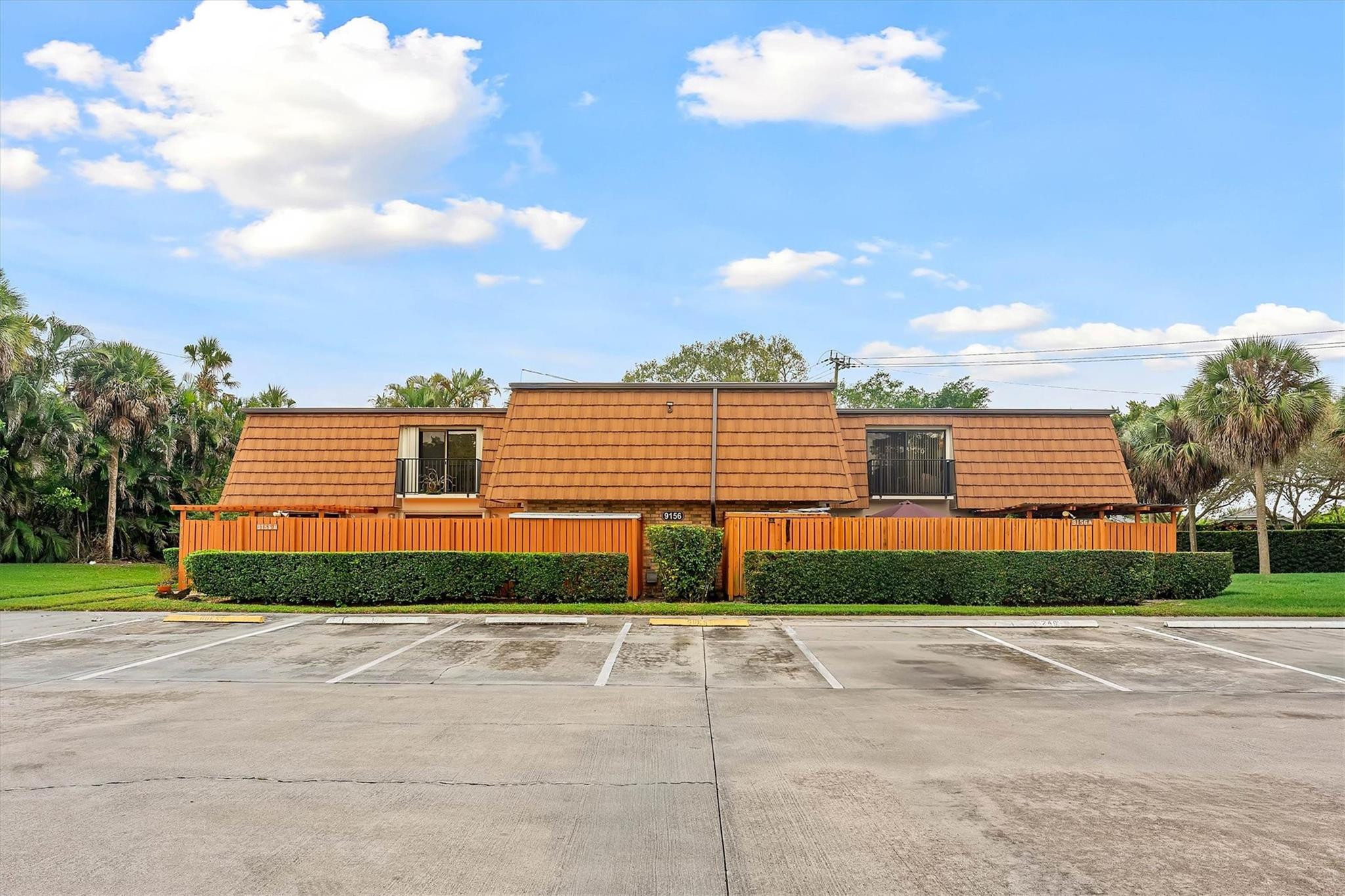 PINE ISLAND RIDGE SECTION - Residential