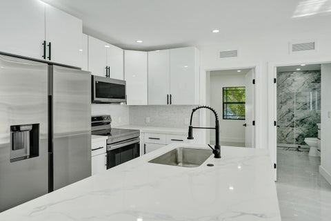 Tiny photo for 3234 TAFT Street, Hollywood, FL 33021 (MLS # B26084216)