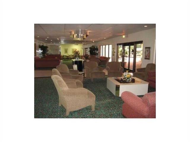 CARRIAGE HILLS - Residential