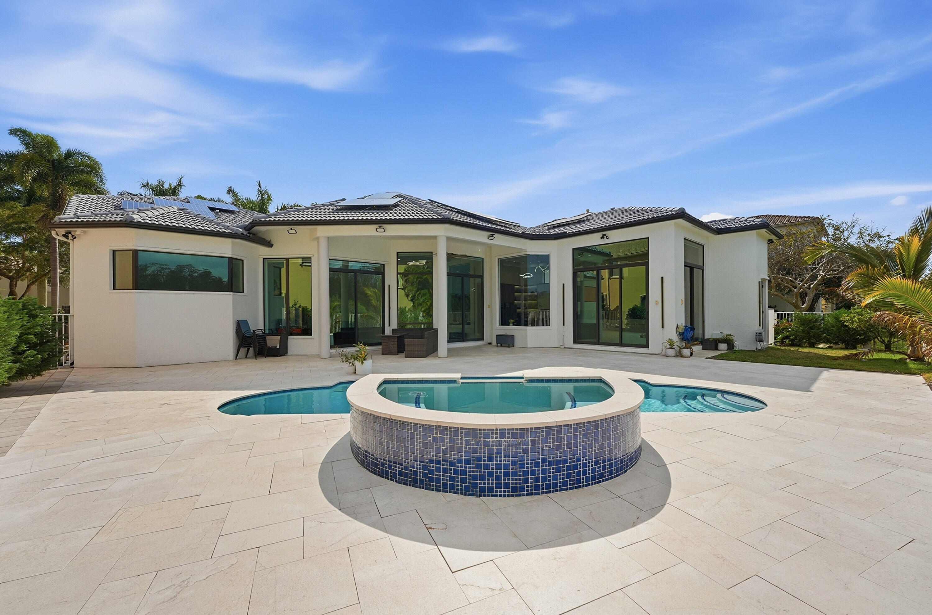 OLYMPIA 2 - Residential