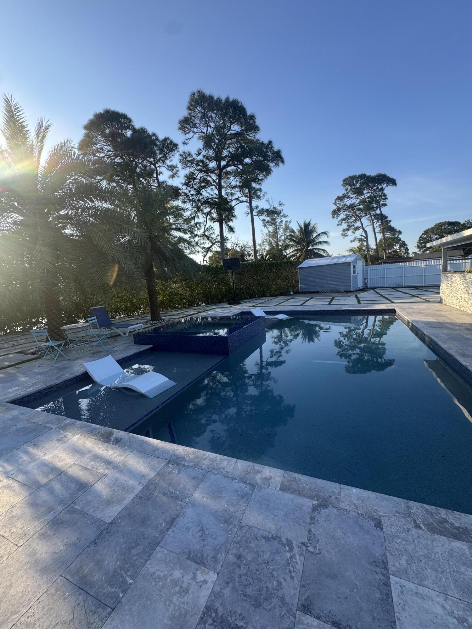 CRESTHAVEN OF PALM BEAHC 1 - Residential Lease