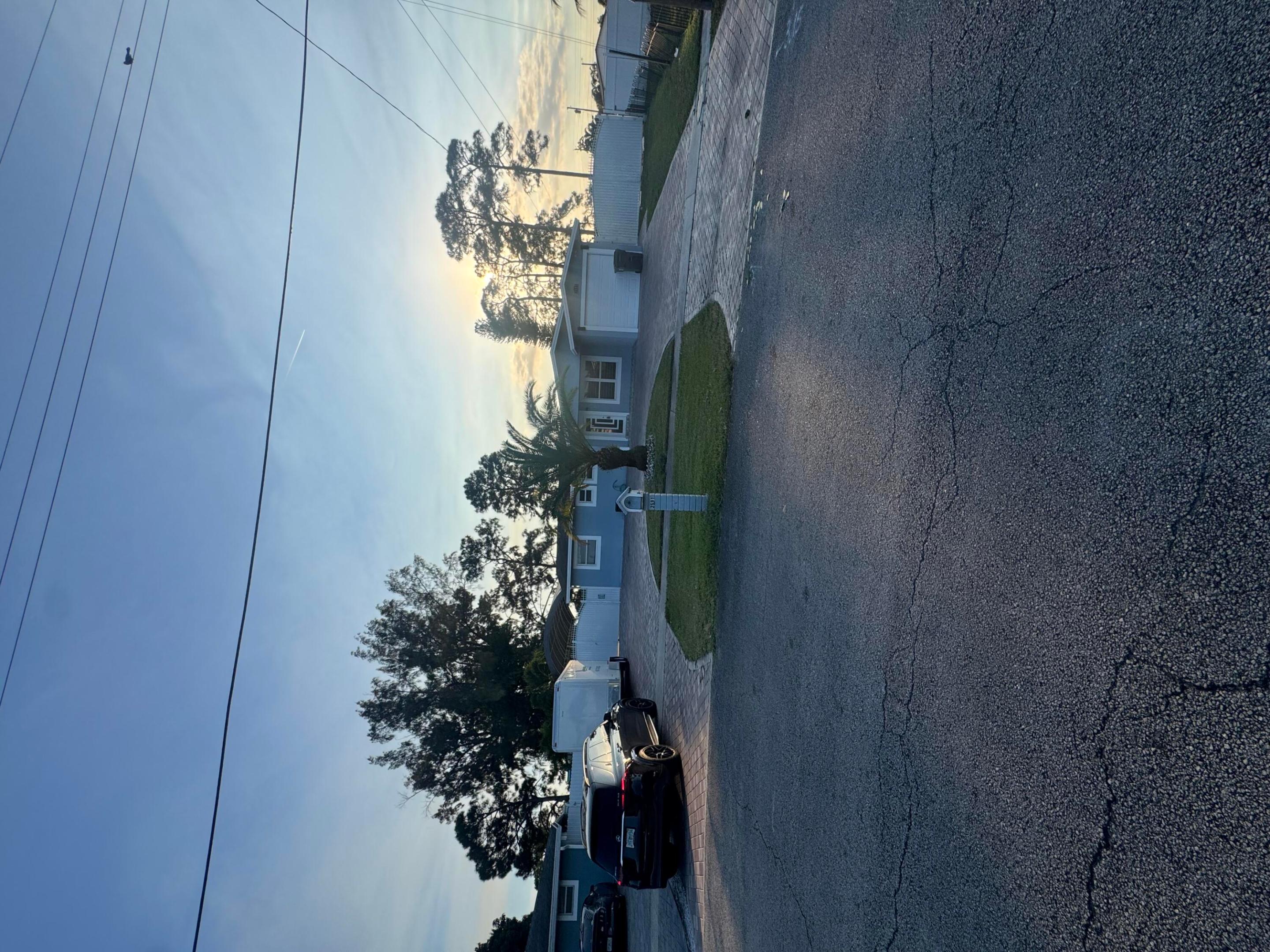 CRESTHAVEN OF PALM BEAHC 1 - Residential Lease