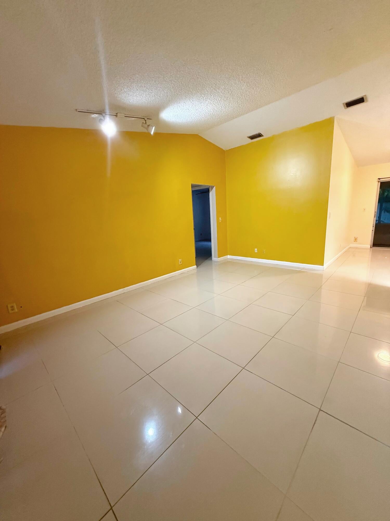 View photos, virtual tours, details... 23 Chelsea Lane