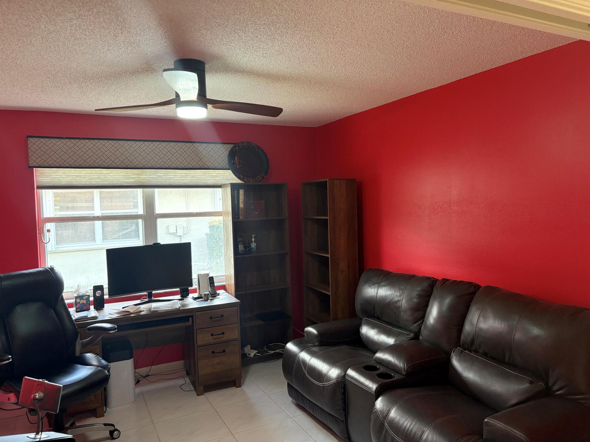 PALM ISLES I, II AND III - Residential Lease