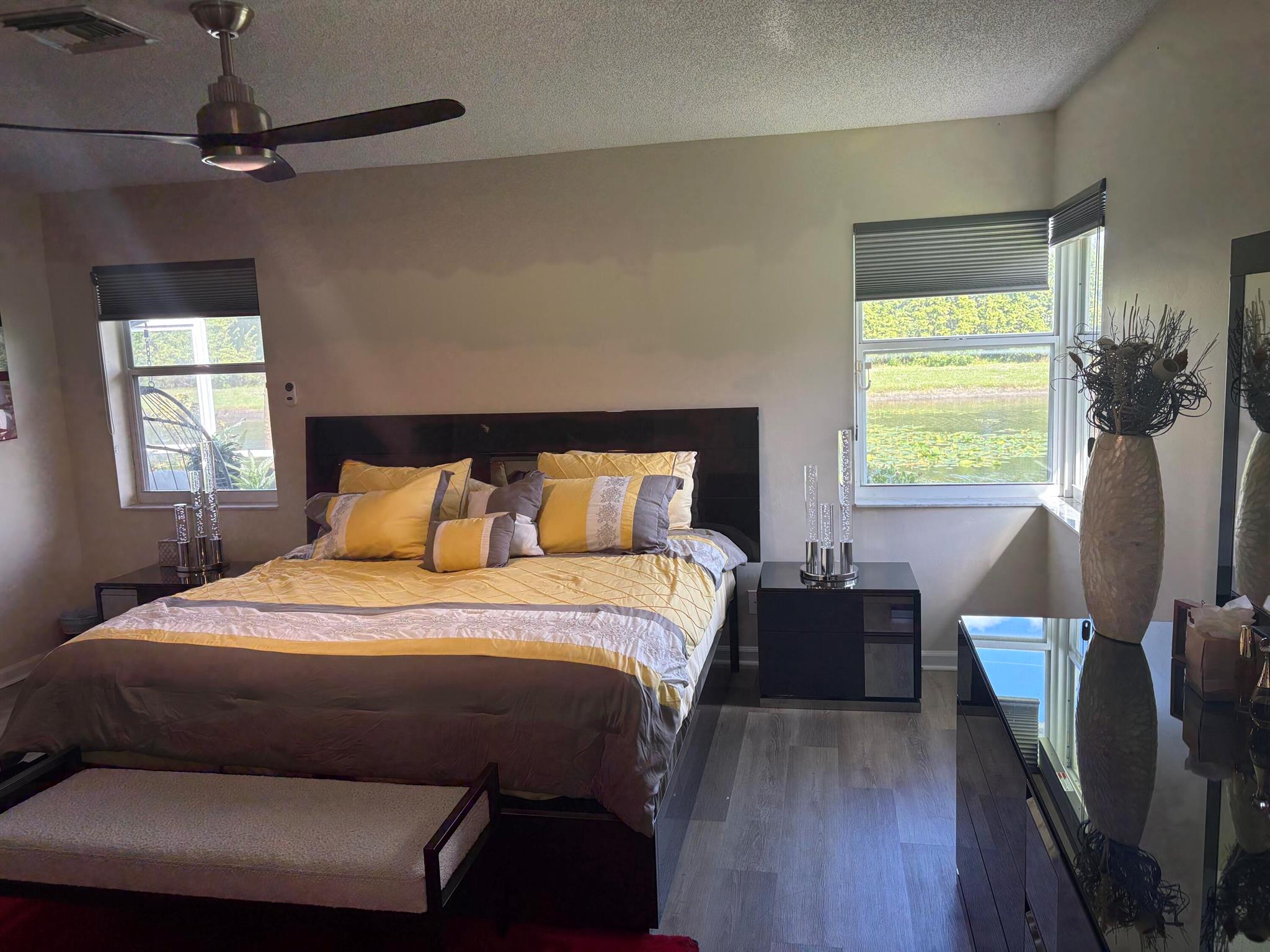 PALM ISLES I, II AND III - Residential Lease