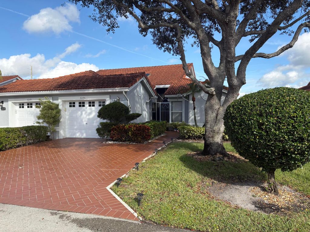 Photo of 7275 Summer Tree Drive, Boynton Beach, FL 33437 (MLS # R11144715)