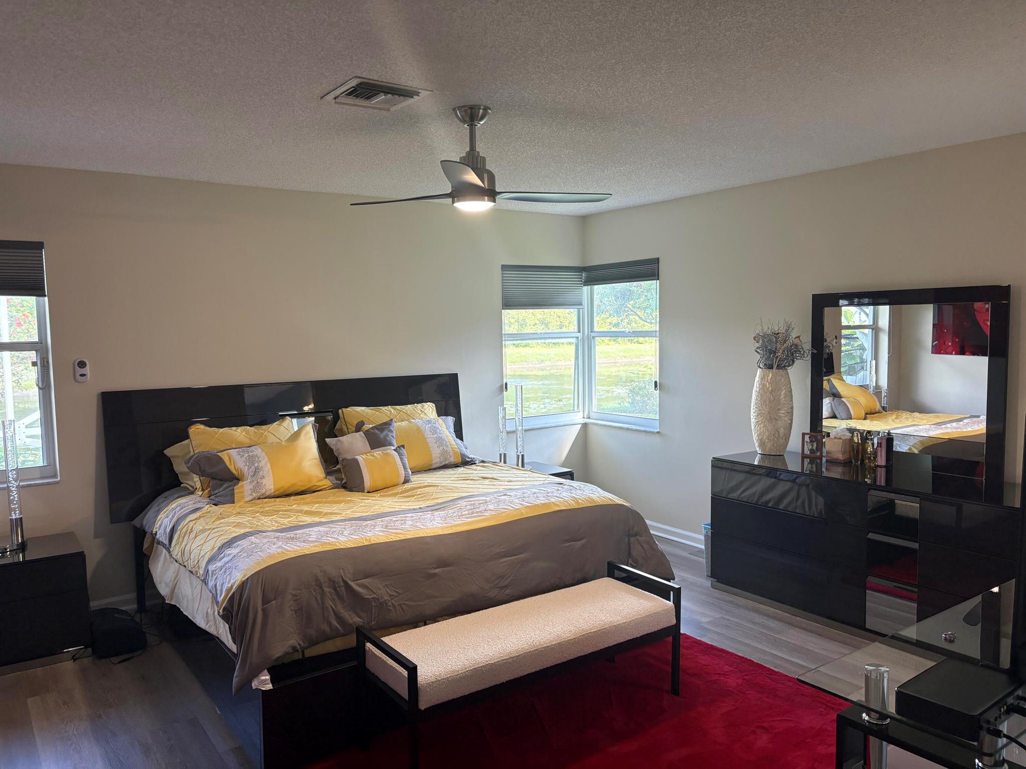 PALM ISLES I, II AND III - Residential Lease