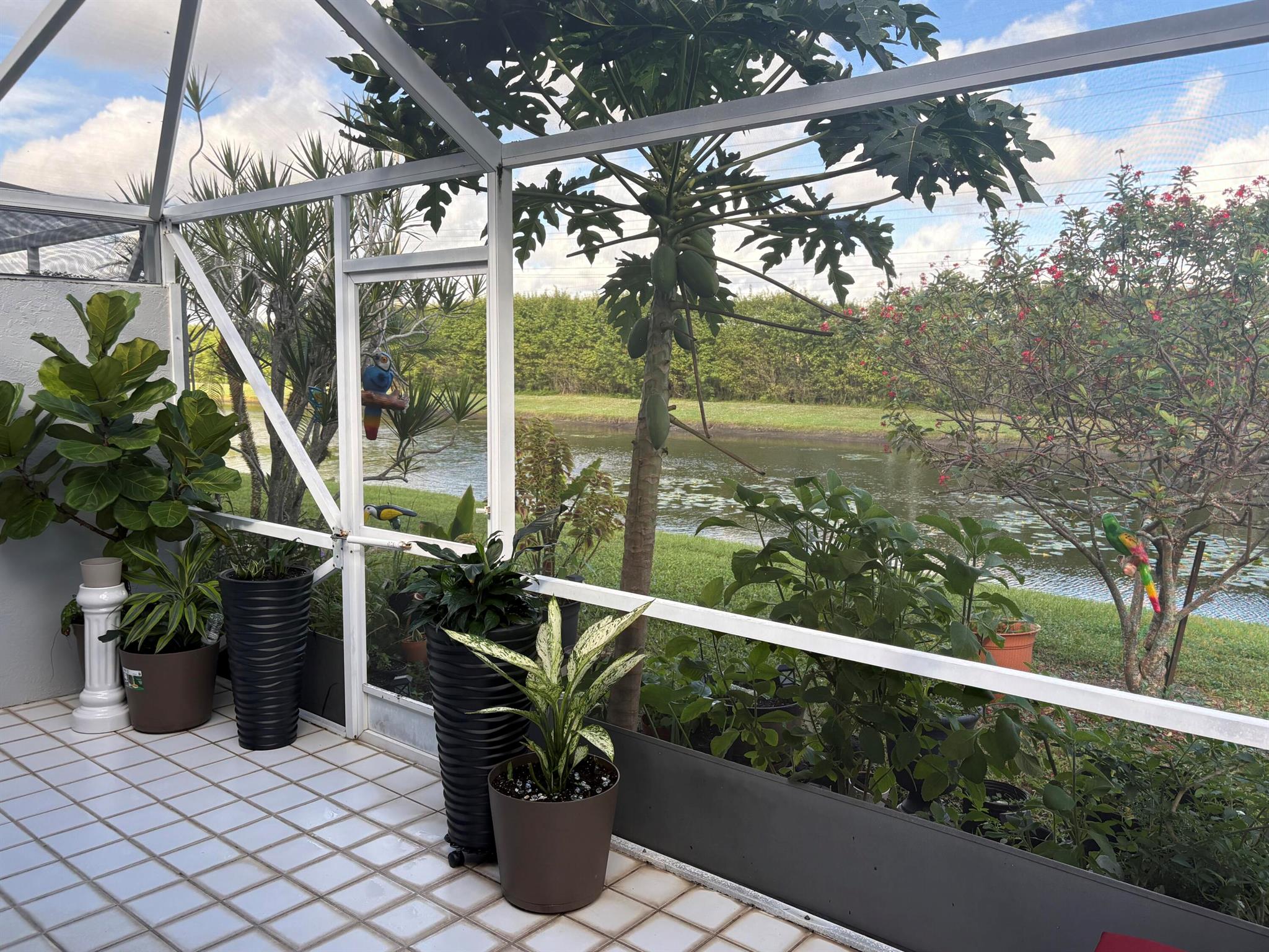 PALM ISLES I, II AND III - Residential Lease