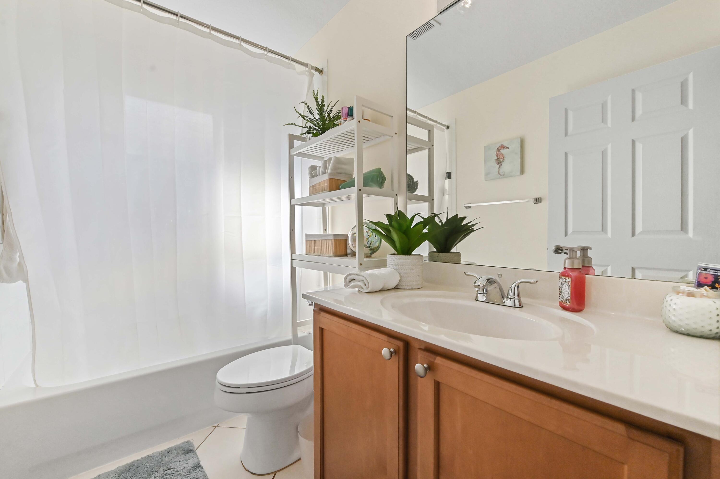 WILLOUGHBY - Residential Lease