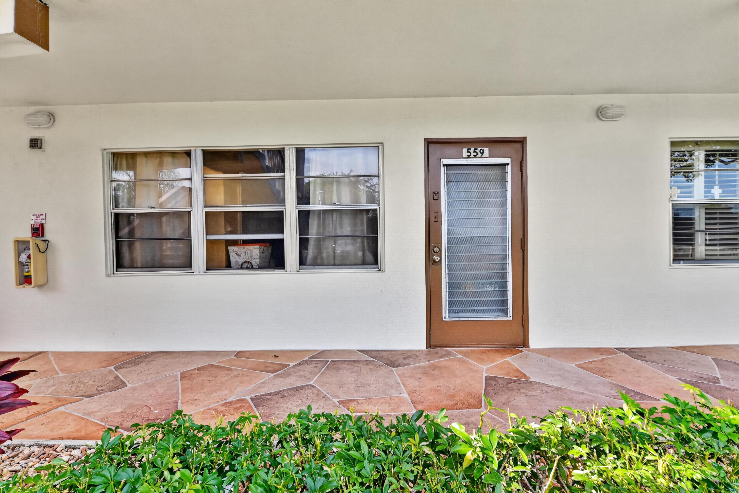 559 Mansfield N