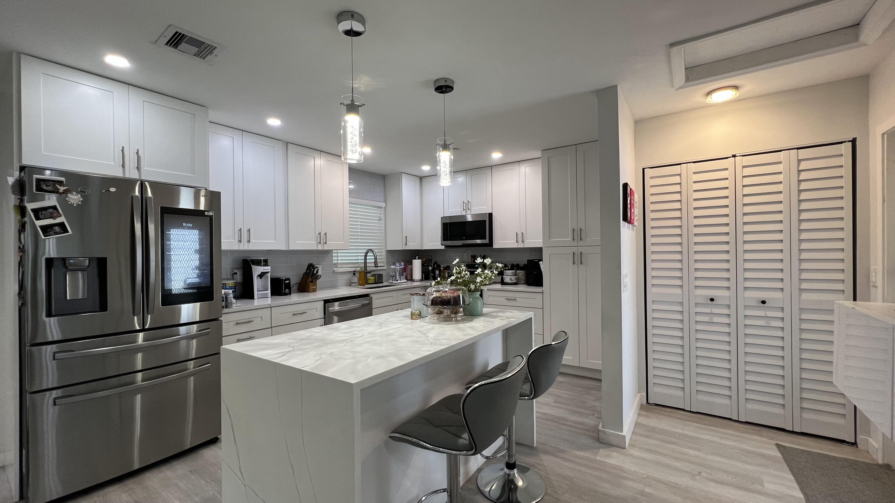 CRESTHAVEN NO 11 - Residential