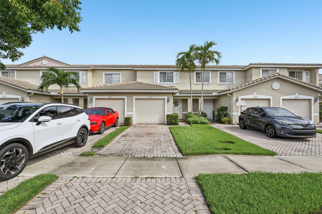 Photo of 8985 LANCASTER Street, Tamarac, FL 33321 (MLS # B26082005)