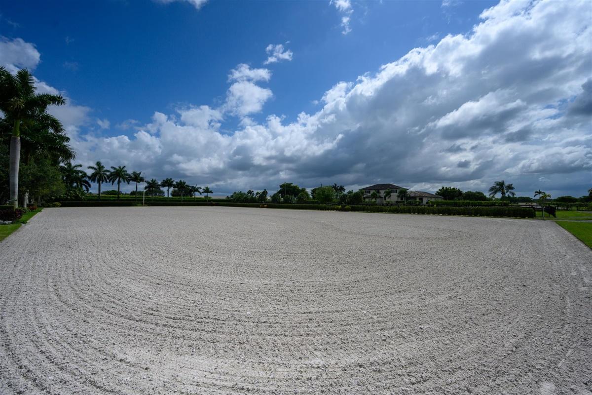 PALM BEACH POINT EAST - Residential