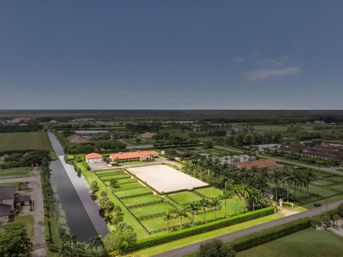 PALM BEACH POINT EAST - Residential