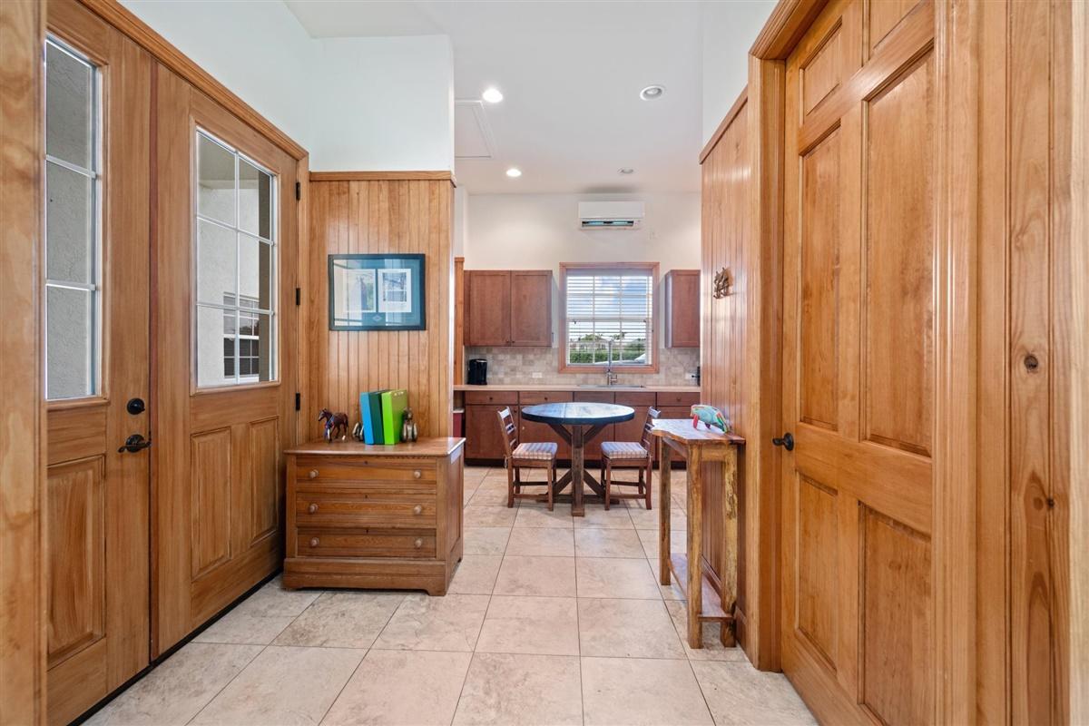 PALM BEACH POINT EAST - Residential