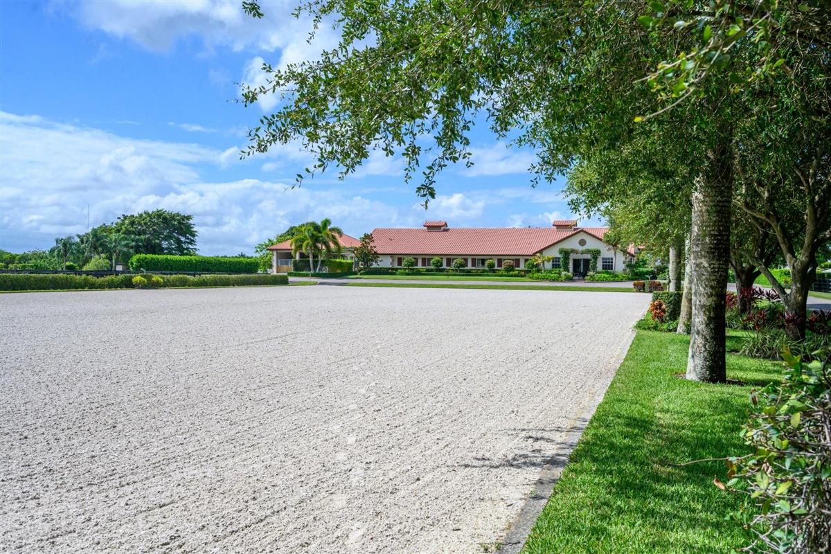 PALM BEACH POINT EAST - Residential